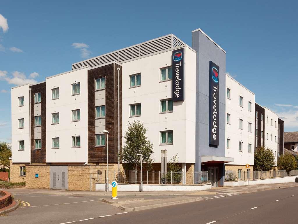 Travelodge Bracknell Central Exteriör bild