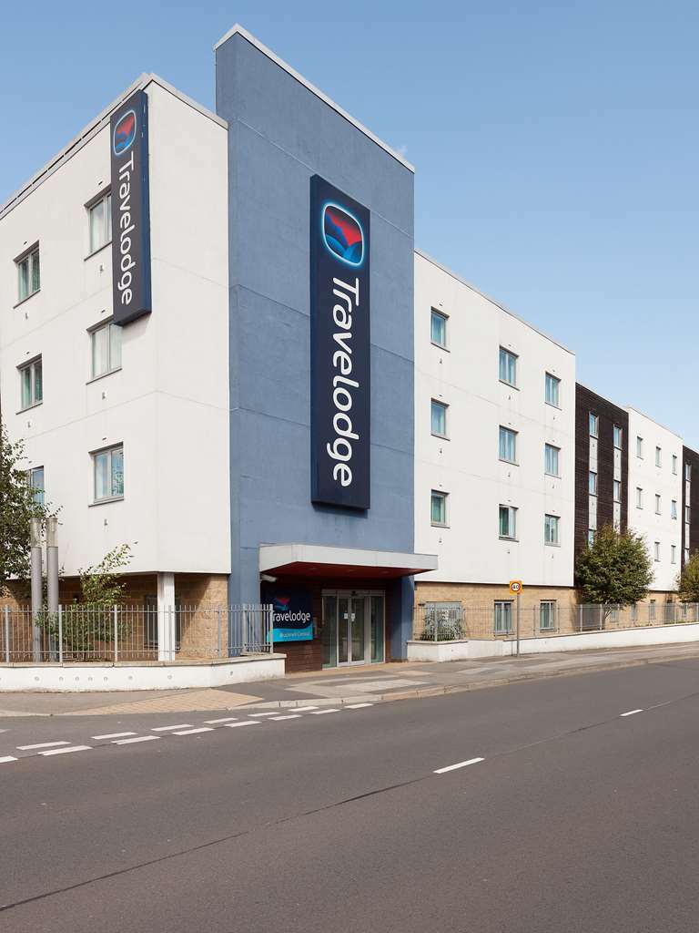 Travelodge Bracknell Central Exteriör bild